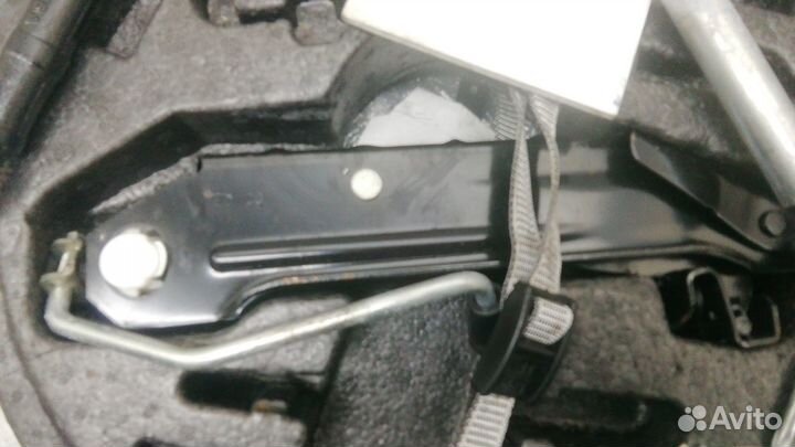 Набор инструментов на Volkswagen Golf 6