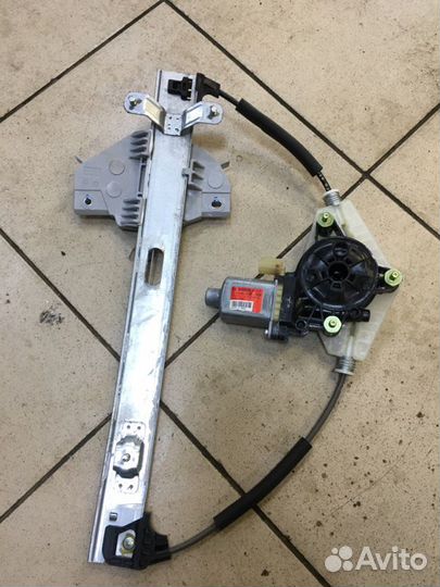 Стеклоподъемник задний правый Kia Rio 4 G4FG 2019