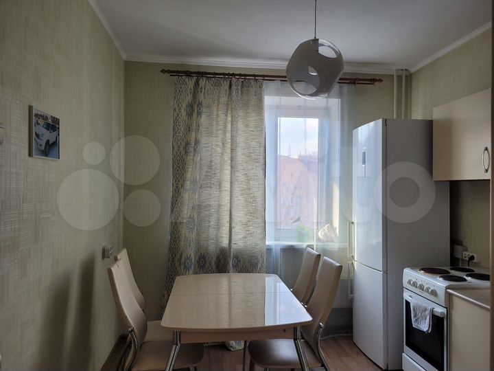 4-к. квартира, 79 м², 4/10 эт.