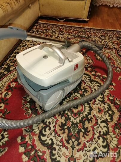 Моющий пылесос Zelmer FD9410