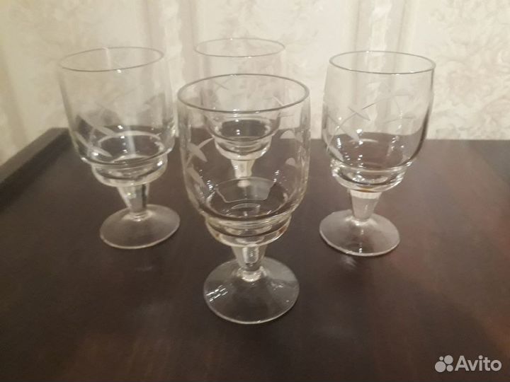 Стаканы, рюмки