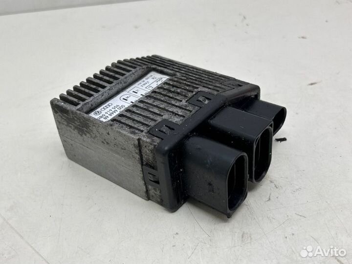 Блок управления вентилятором Volkswagen Cherokee