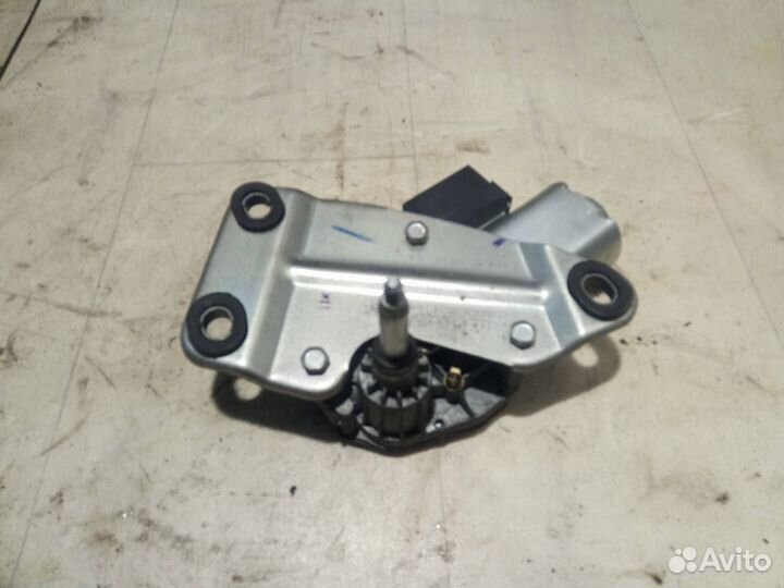 Моторчик заднего стеклоочистителя (дворника) LADA