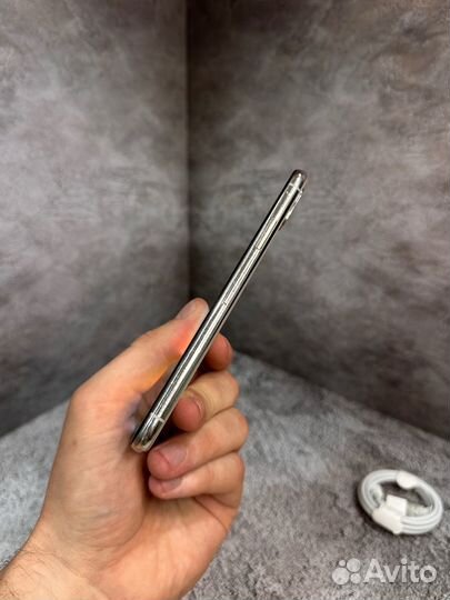 iPhone X, 256 ГБ