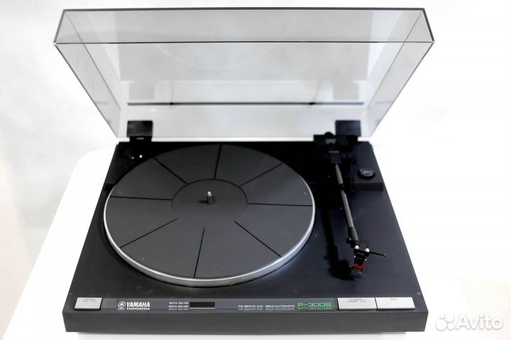 Проигрыватель Винила Yamaha P-300, 1982г