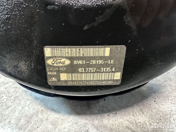 Усилитель тормозов вакуумный Ford Focus 3
