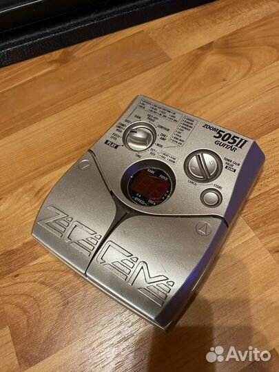 Процессор эффектов для гитары Zoom 505
