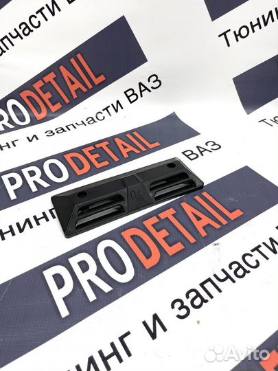 Воздухозаборник капота ока