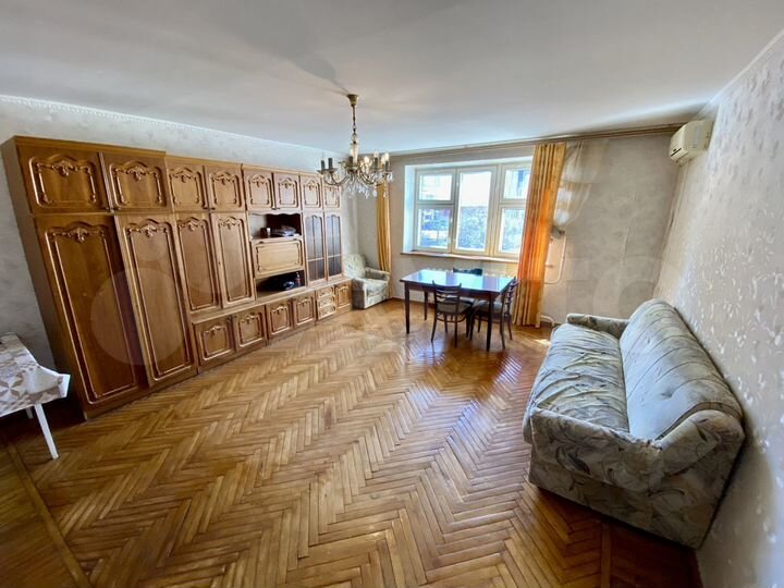 4-к. квартира, 143 м², 6/7 эт.