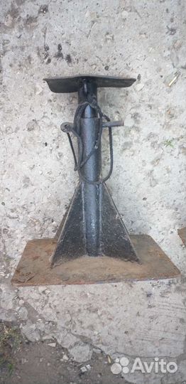 Подставки страховочные с регулировкой высоты