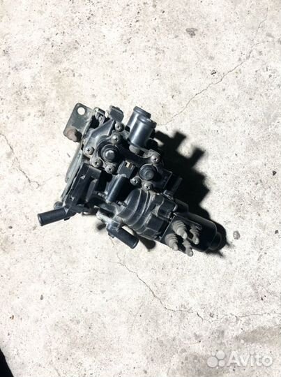 Блок клапанов печки Audi a8 d3 4e
