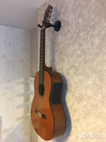 Гитара yamaha cs40