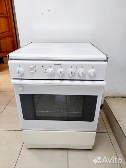 Индезит Рабочая Плита с духовкой бу электрическая