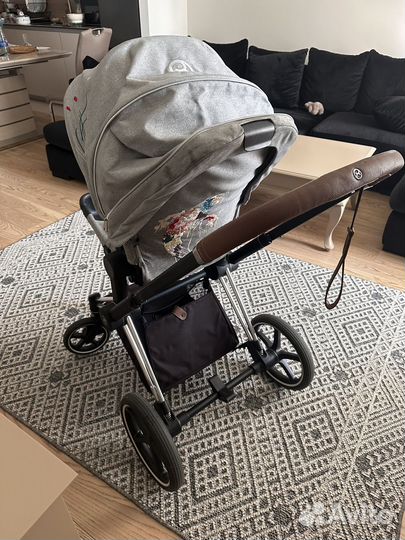 Люлька с прогулочной коляской Cybex priam III