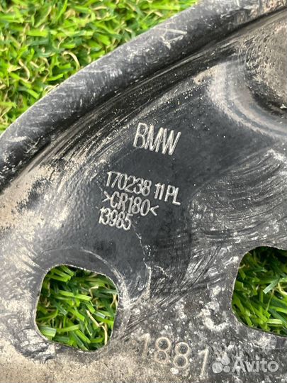 Кронштейн передней панели (телевизора) BMW 4