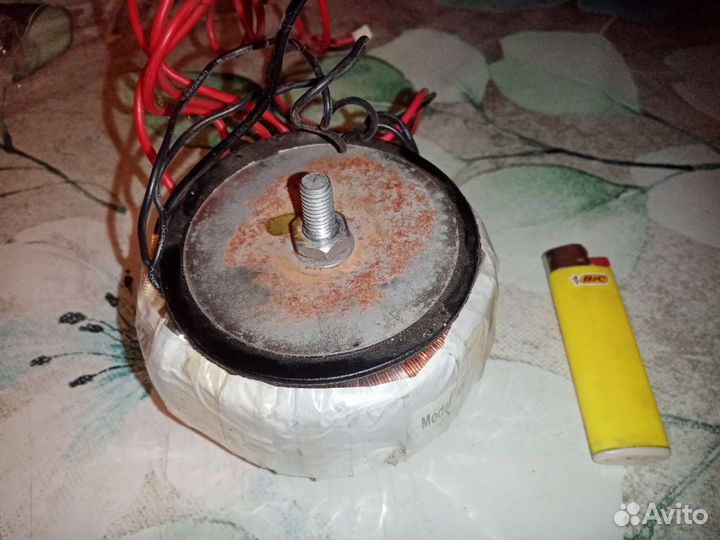 Трансформатор тороидальный 220В