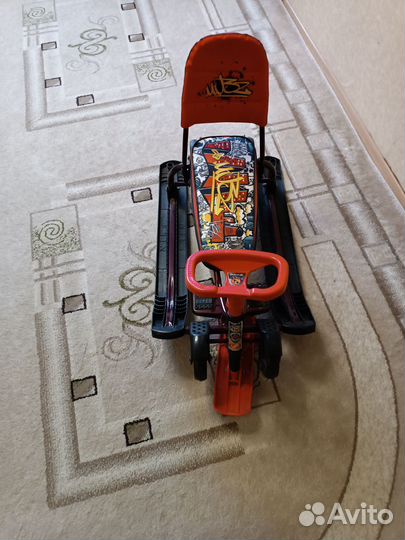 Детский снегокат с колесами