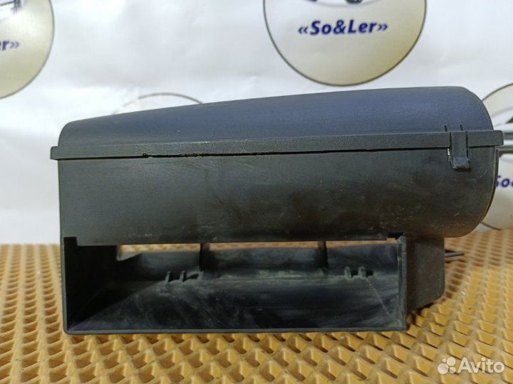 Воздухозаборник Volkswagen Passat CC cbab 2010