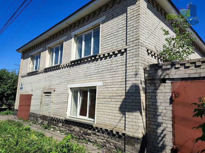 Коттедж 178 м² на участке 6 сот.