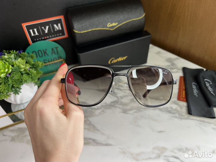 Солнцезащитные очки Cartier