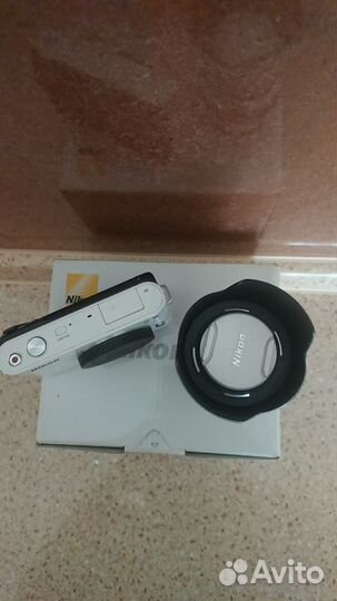 Фотоаппарат со сменными объективом Nikon 1 J2
