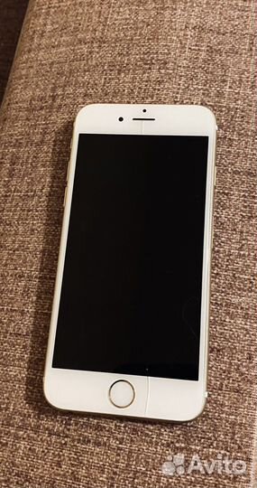 iPhone 6. В золотистом цвете