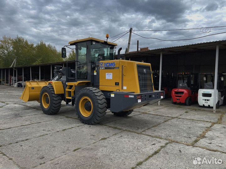 Фронтальный погрузчик XCMG LW300FN, 2024