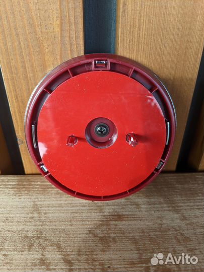 Эмблема решетки радиатора Jaguar XF