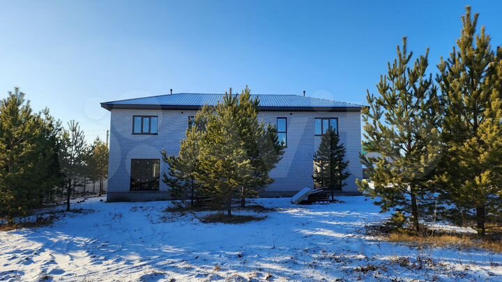 Коттедж 136 м² на участке 5 сот.