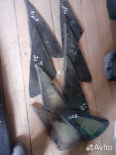 Форточка Ford Focus 2 задняя левая,правая
