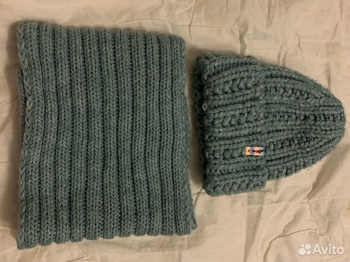 Шапка зимняя женская вязанная
