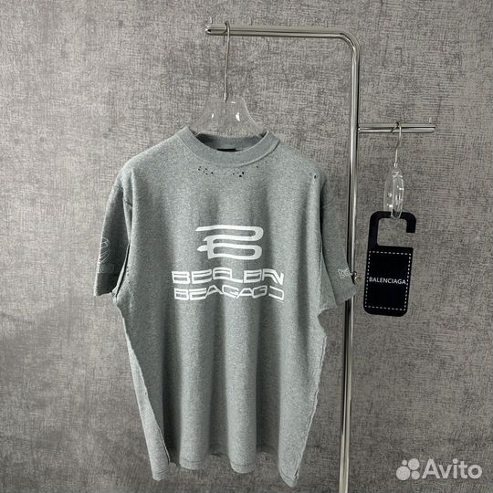 Футболка Balenciaga