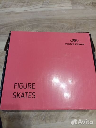 Коньки фигурные 36 для девочки