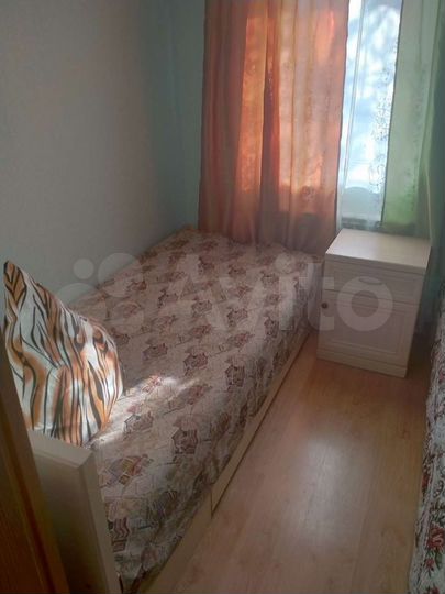 Комната 12 м² в 3-к., 1/2 эт.