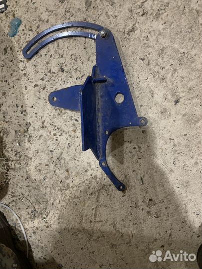 Кронштейн переноса генератора нива ваз жигули