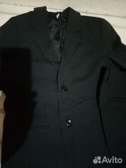 Классический костюм для подростка