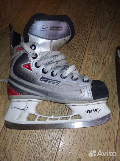 Коньки хоккейные