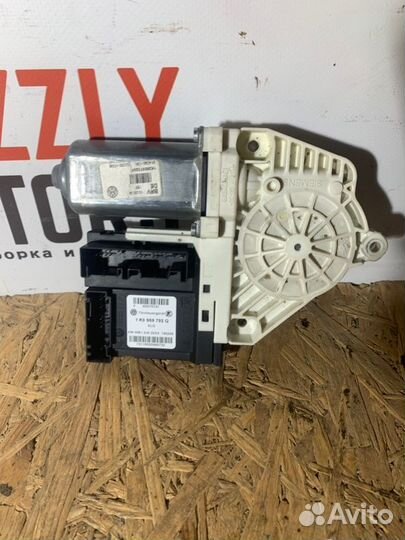 Мотор стеклоподъемника Volkswagen Golf A6 BSE 2009