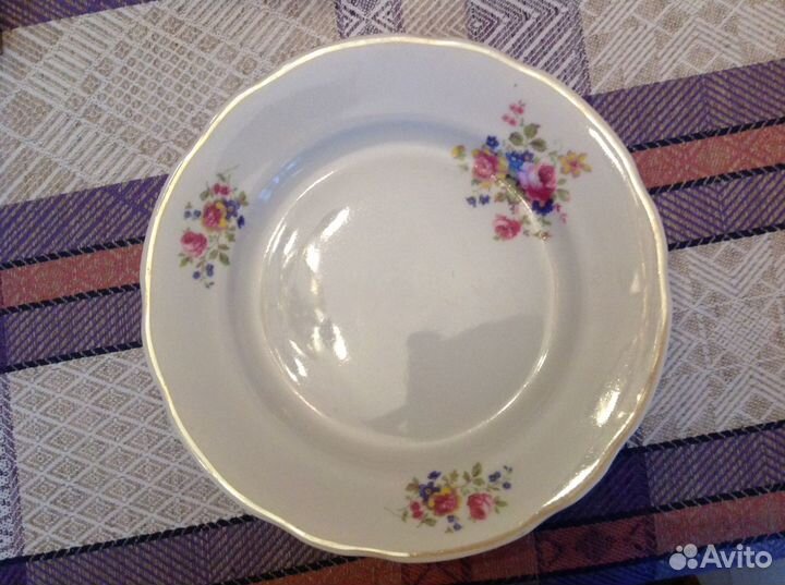 Тарелки Дулево разные