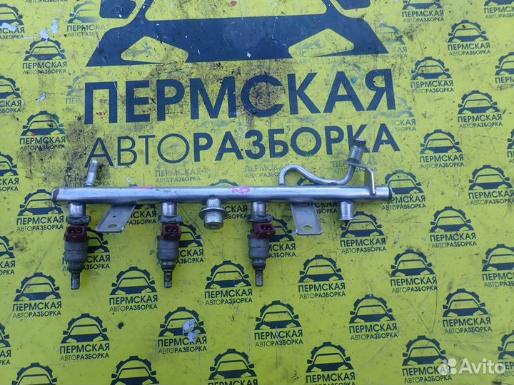 Рейка топливная рампа Mercedes Benz W204 2007-2015