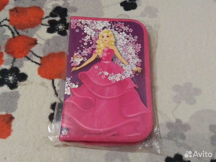 Пенал школьный новый