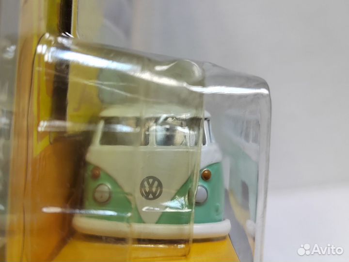 2005 Jada Toys Dub City Oldskool 62 Volkswagen Bus