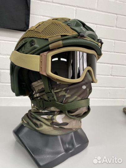 Набор: баллистический шлем без ушей + чехол, очки
