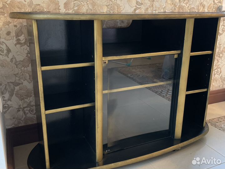 Тумба под телевизор