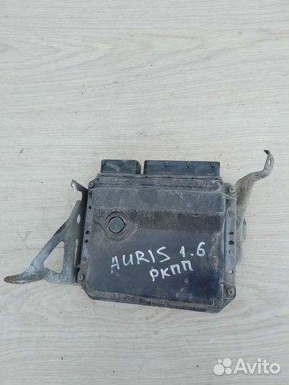 Эбу двигателя мозги на Toyota Corolla Auris