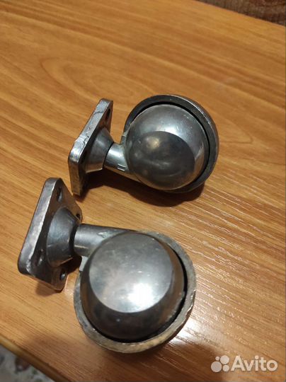 Колесики для дивана