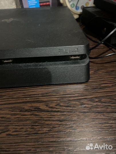 Плйстешен 4