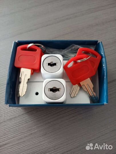 Детский замок блокиратор оконный