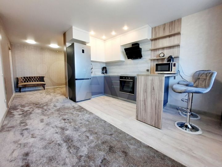 2-к. квартира, 67 м², 10/14 эт.