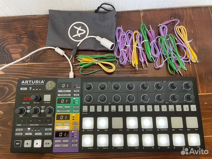 Arturia Beatstep Pro Black Edition
